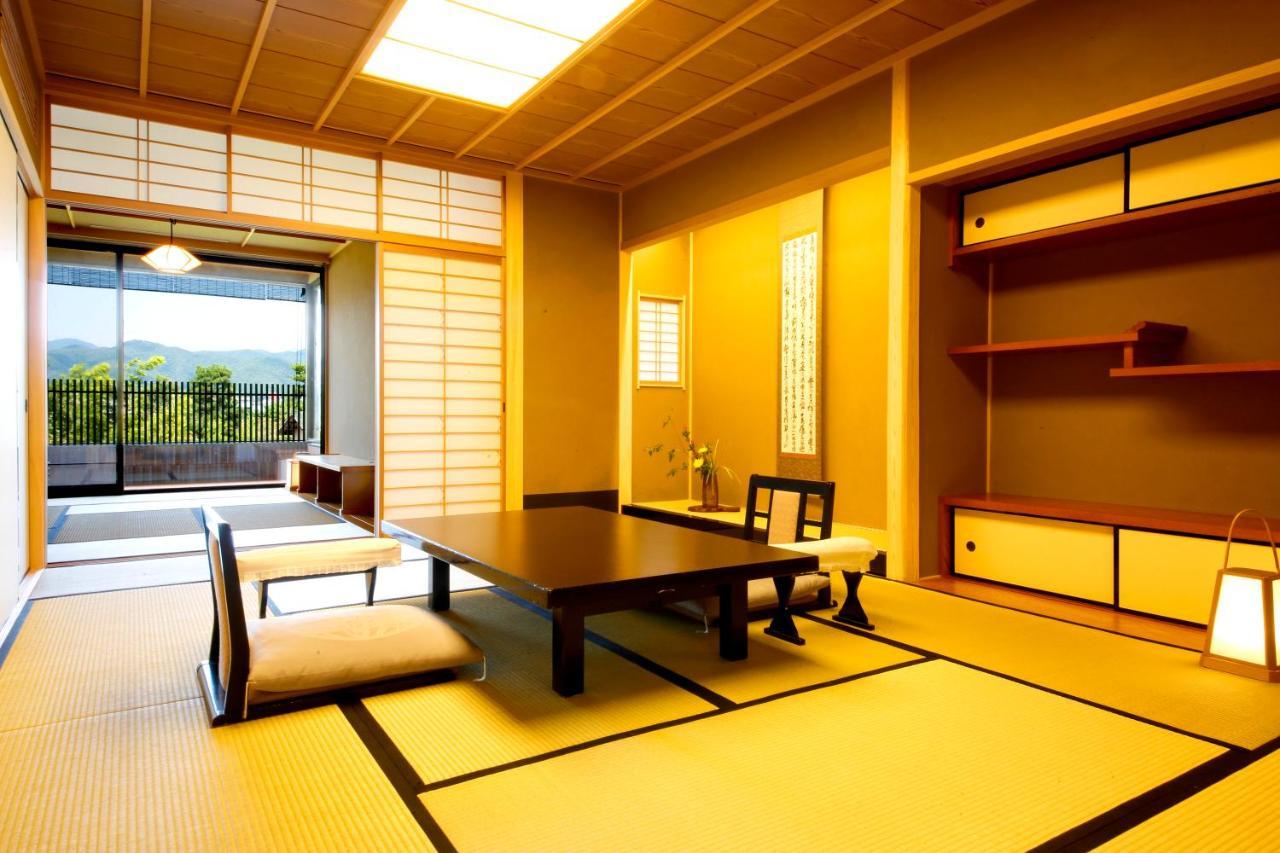 Kyoto Arashiyama Onsen Ryokan Togetsutei Екстер'єр фото